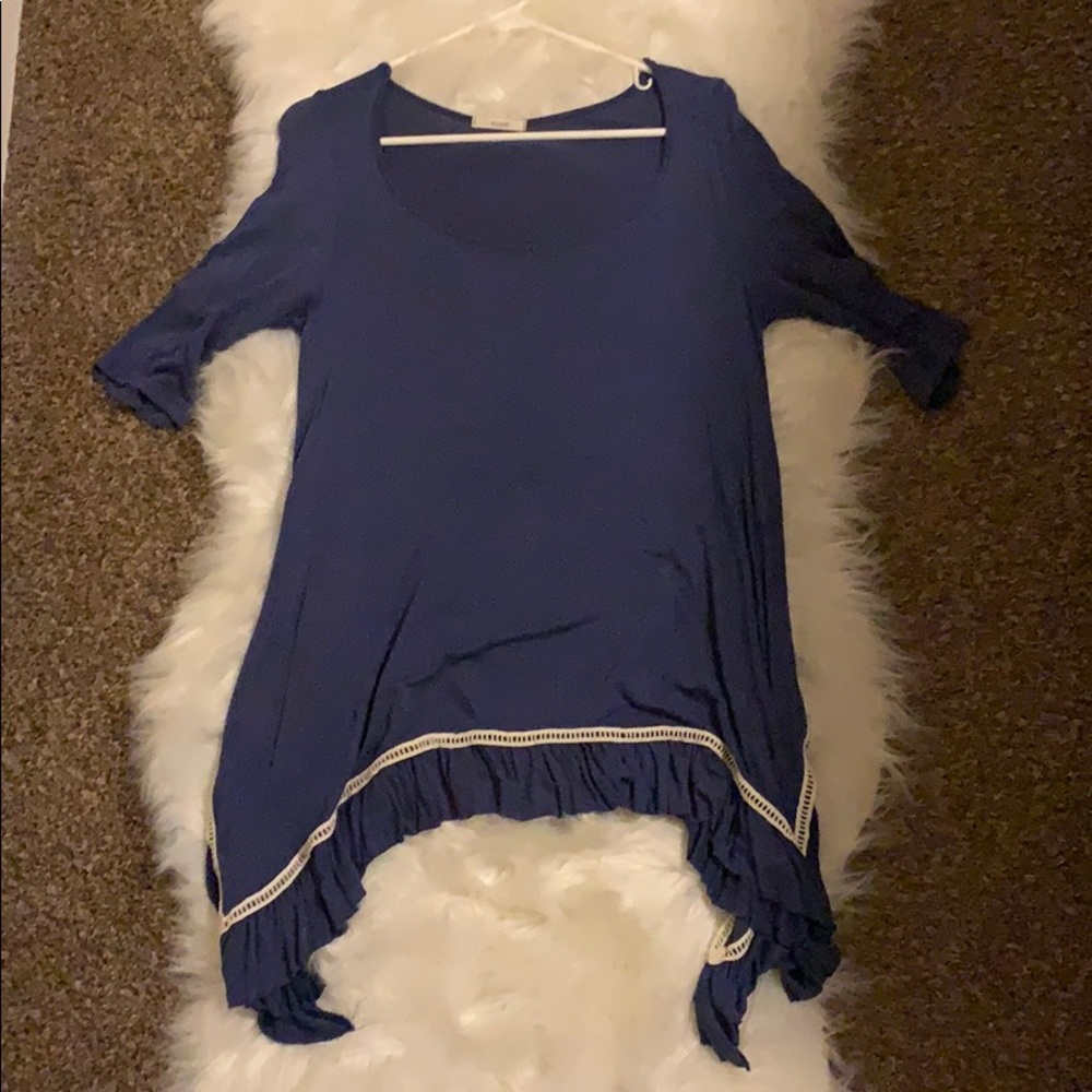 Easel shark bait hem tunic